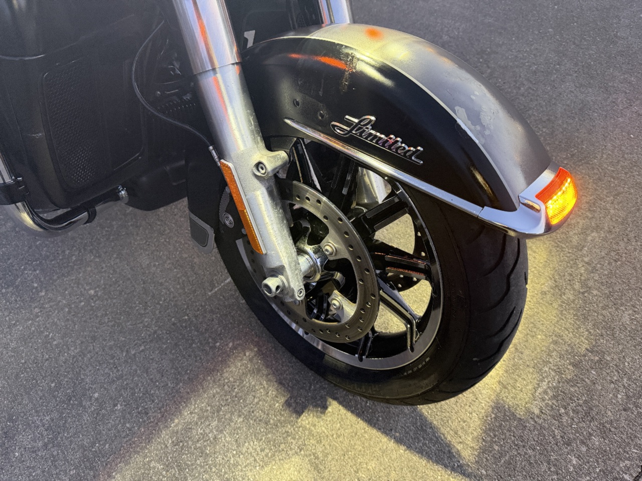 2017 Harley-Davidson FLHTK Electra Glide Ultra Limited / Street Glide